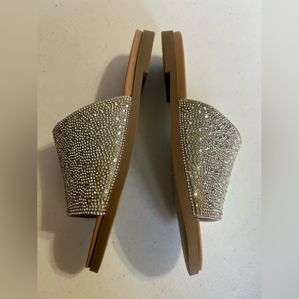 Steve Madden Sienna Rhinestone Sandal Women's 7M Flat Slip on SIlver Tan Sparkly - Picture 6 of 7
